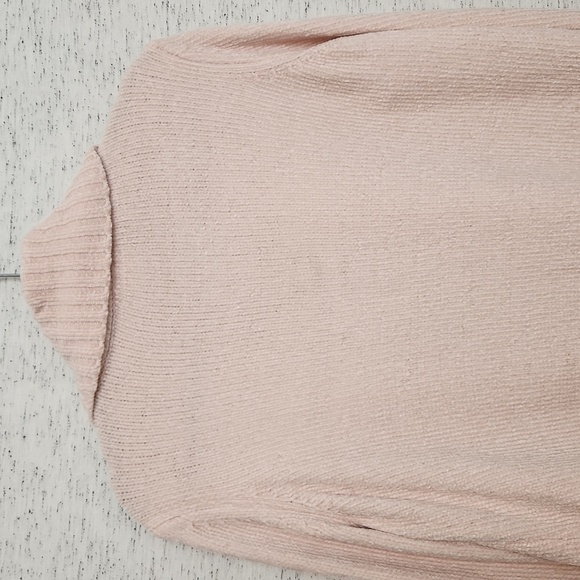 Soma Pale Pink Chenille Cocoon Wrap - Picture 5 of 6